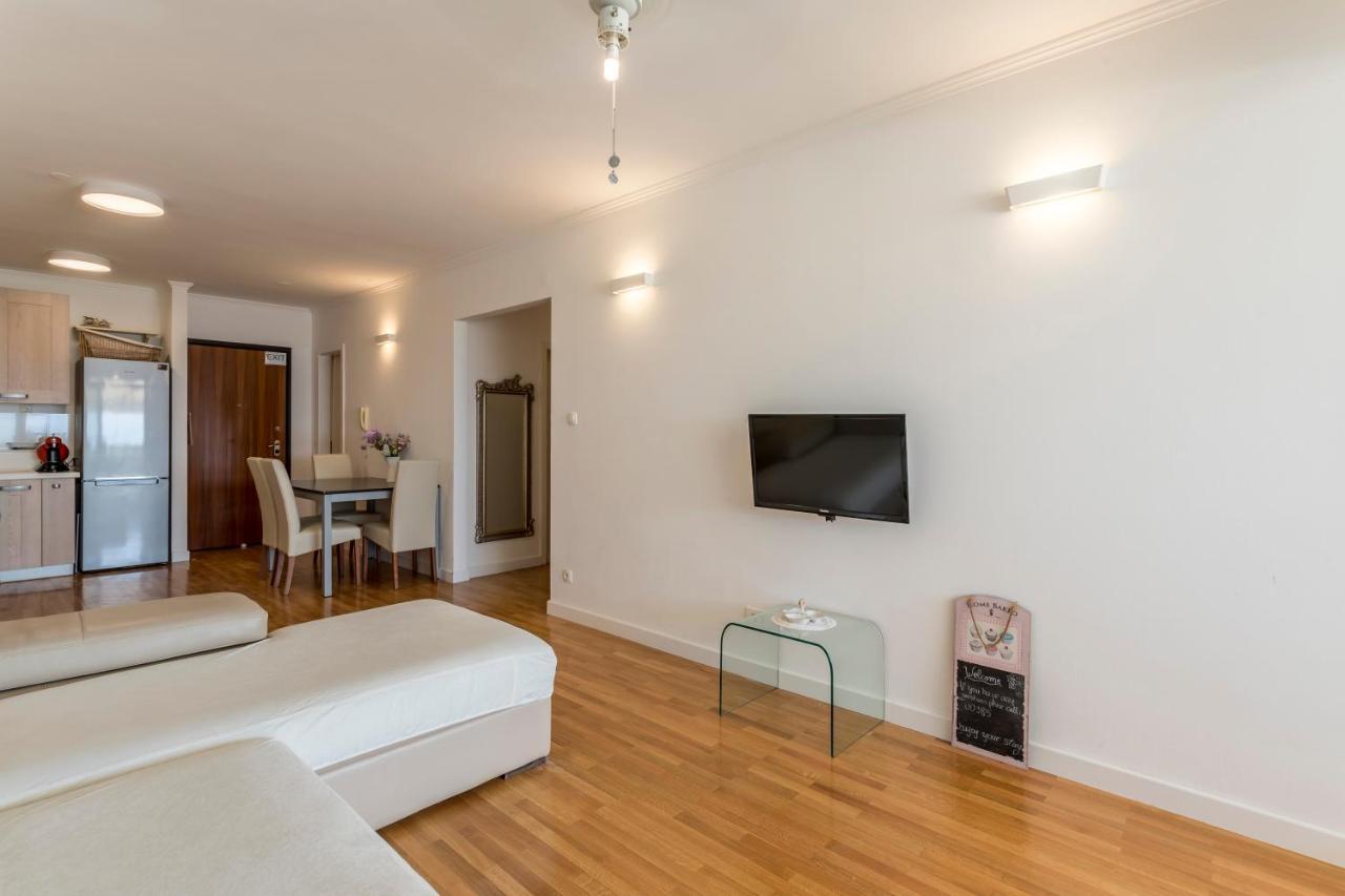 Velebis Superior Apartment - Luxurious One-Room Apartment With Jacuzzi - Prestigious Location By The Sea In The New City Center Of Znjan - Panoramic View Of The Sea And Islands - Free Garage Parking - Buralux Properties Split Exterior photo