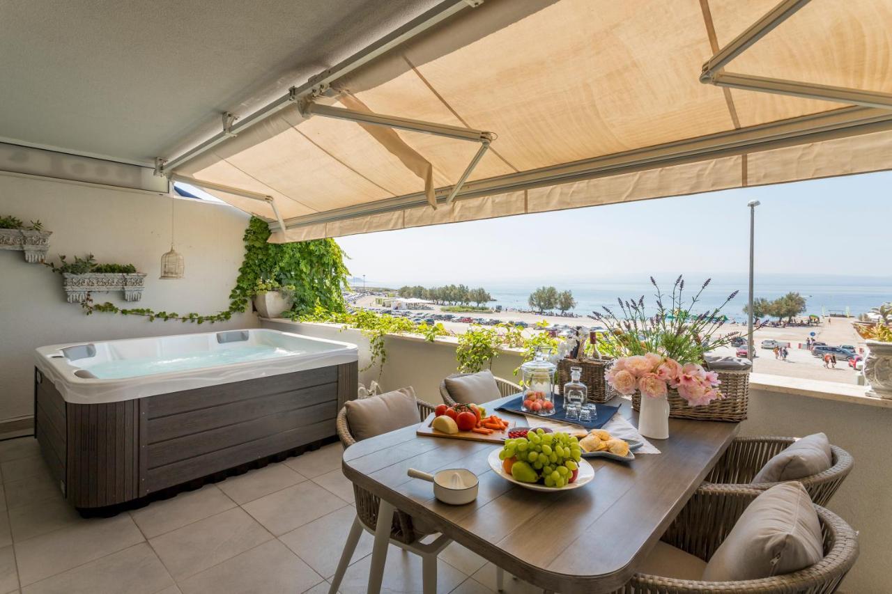 Velebis Superior Apartment - Luxurious One-Room Apartment With Jacuzzi - Prestigious Location By The Sea In The New City Center Of Znjan - Panoramic View Of The Sea And Islands - Free Garage Parking - Buralux Properties Split Exterior photo