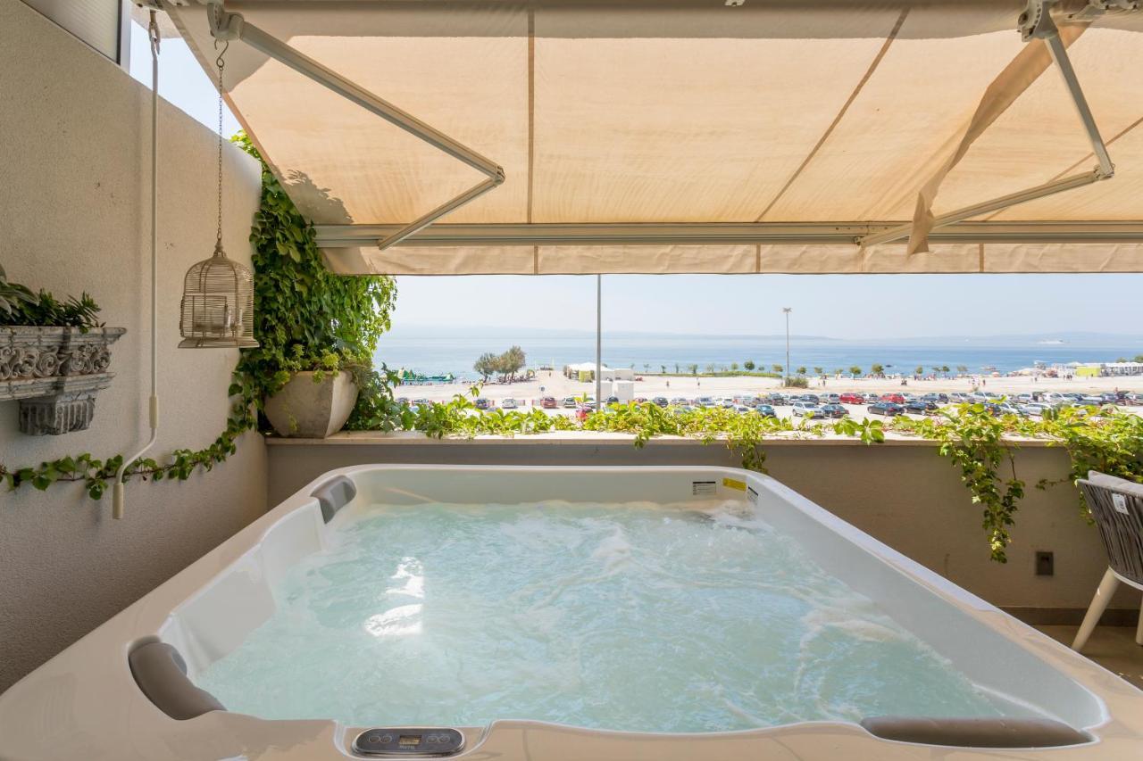 Velebis Superior Apartment - Luxurious One-Room Apartment With Jacuzzi - Prestigious Location By The Sea In The New City Center Of Znjan - Panoramic View Of The Sea And Islands - Free Garage Parking - Buralux Properties Split Exterior photo